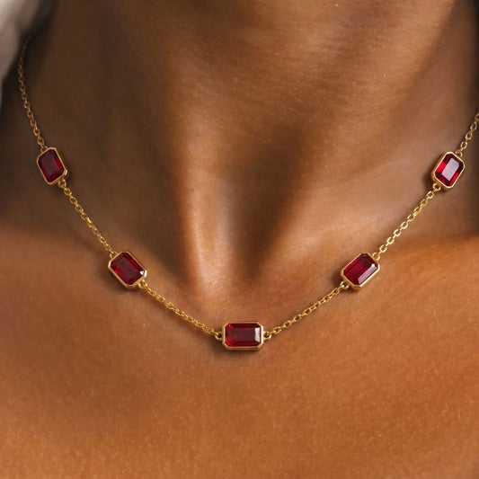 Collar Rubí Acero Baño Oro