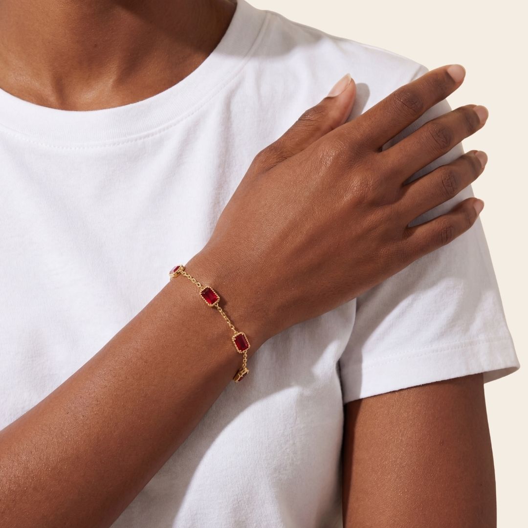 Pulsera Rubí Acero Baño Oro